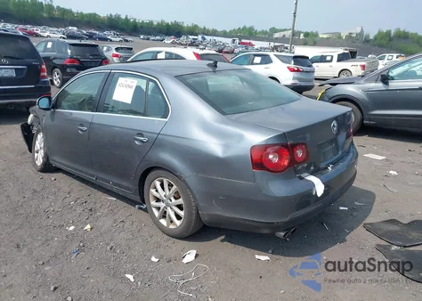 2010 Volkswagen Jetta Se from USA, damaged, VIN 3VWRZ7AJ1AM017527